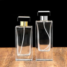 예쁜 향수병이 비어 있음